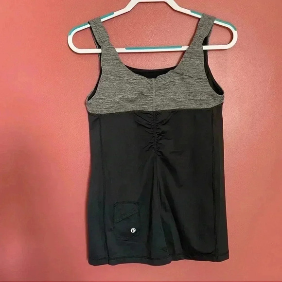 Lululemon Black & Gray Top - Picture 5 of 6